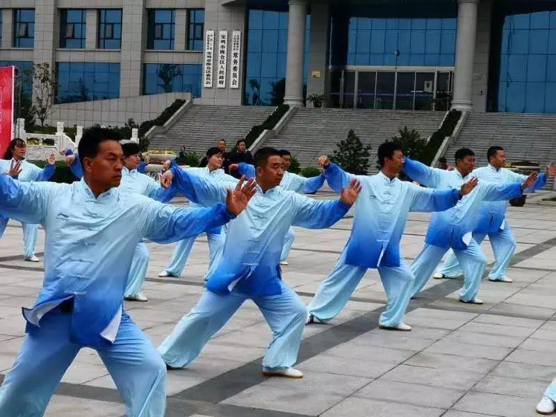 解锁QQ个人魅力的秘密通道，免费名片领取全攻略